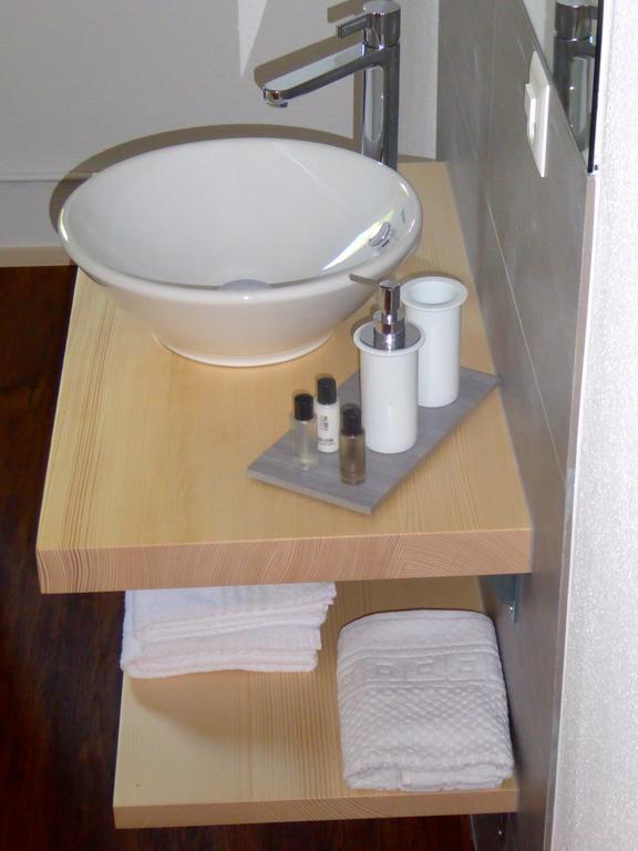 ホテル ローゼグレッチャー ポントレジナ 部屋 写真